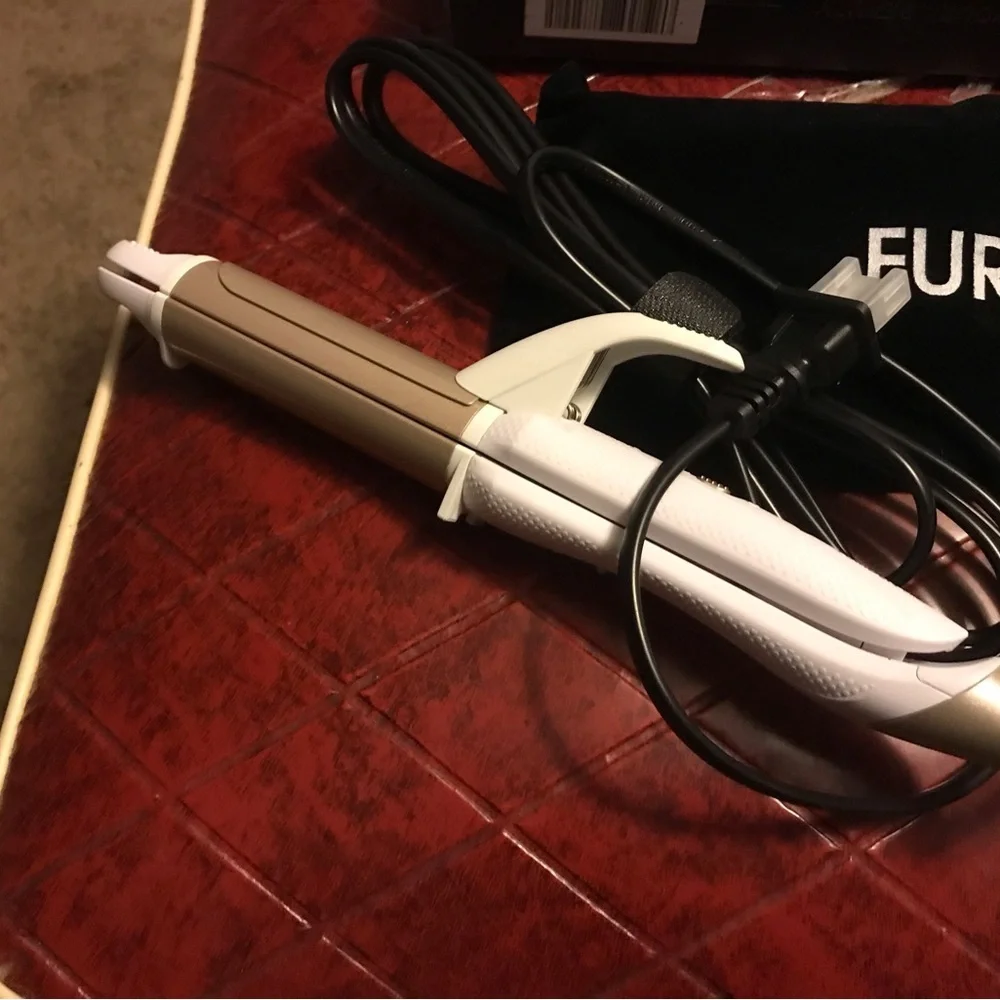 NWT Furiden Lite Dual-Voltage Curling Iron